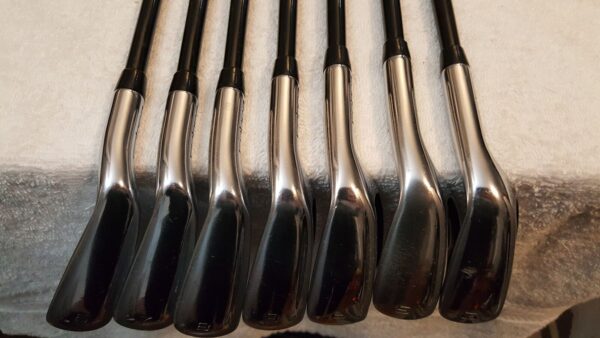 Used Cobra SZ Speedzone Iron Set (6-PW, GW, SW) 7 Irons - Graphite Senior Lite - Image 2