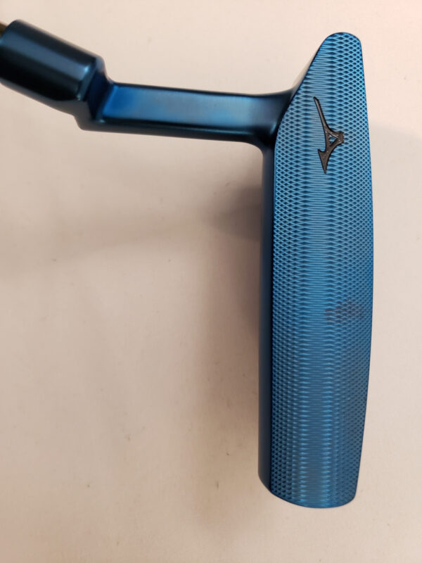 Used Mizuno M Craft OMOI 04 Putter - 35" - Blue Ion - RH - Image 2