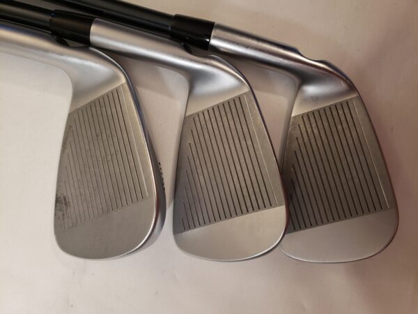 Used Ping i525 Iron Set (6-PW) 5 Irons - UST Recoil DART 75 F3 - Regular - RH - Image 5