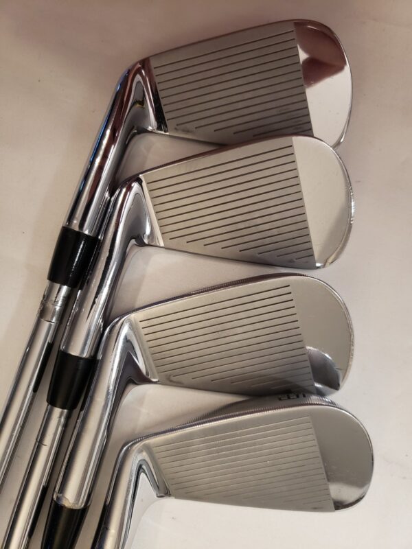 Used TaylorMade P7TW Iron Set (3-PW) 8 Irons - Dynamic Gold X100 Extra Stiff - Image 6
